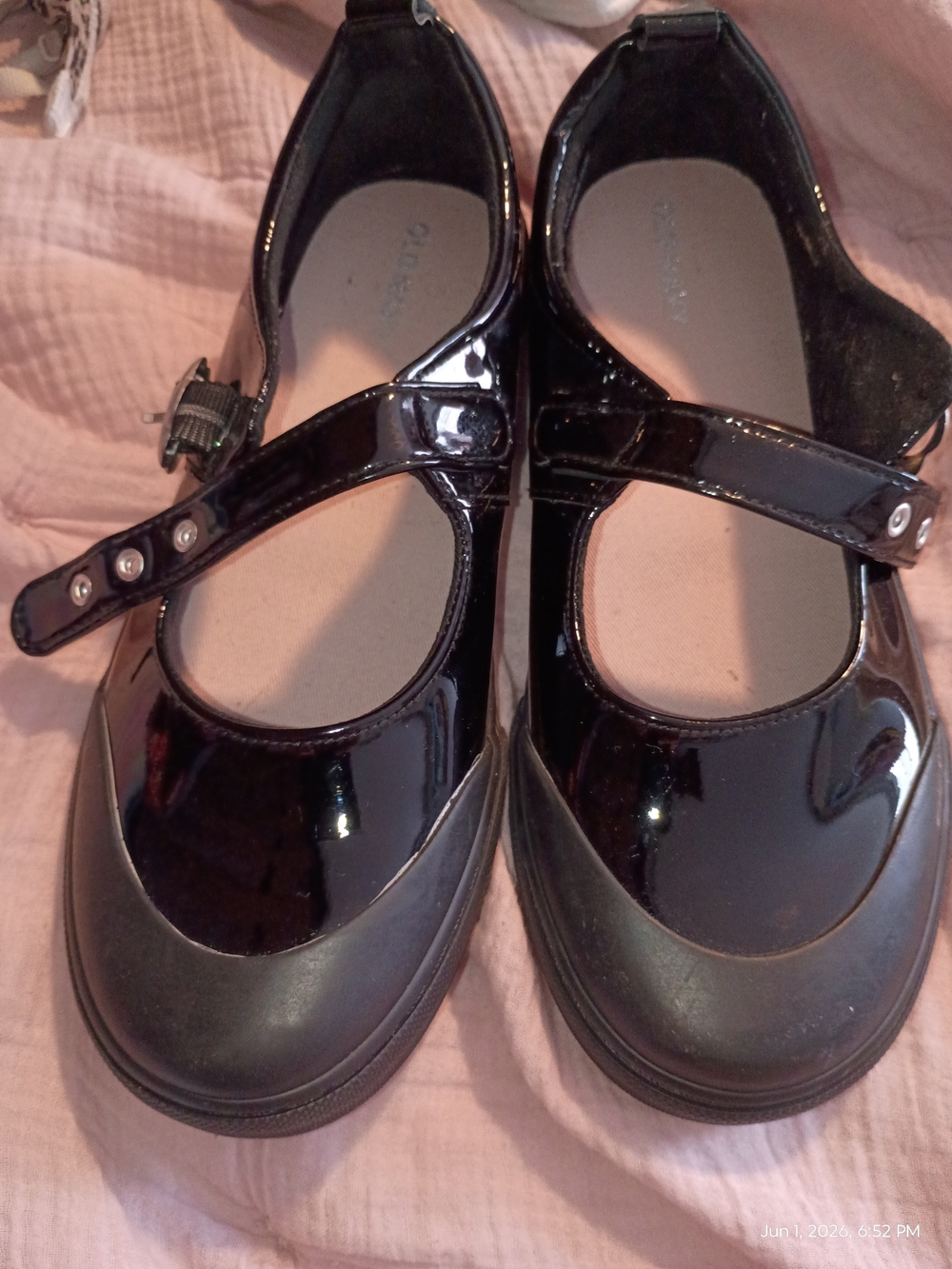 Old Navy Black Patent Mary Jane Flats with Strap